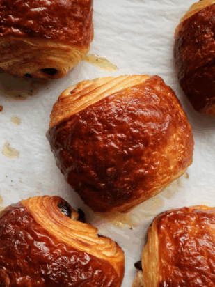 pain chocolat riviera patisserie boulangerie restaurant