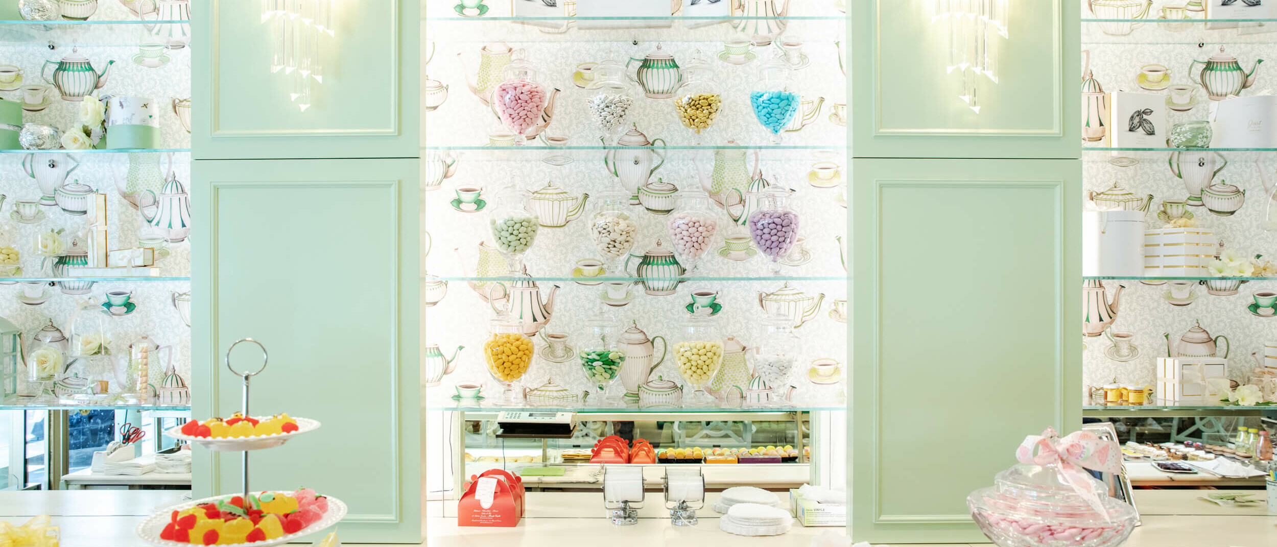 riviera 1955 patisserie monaco sabrina interieur
